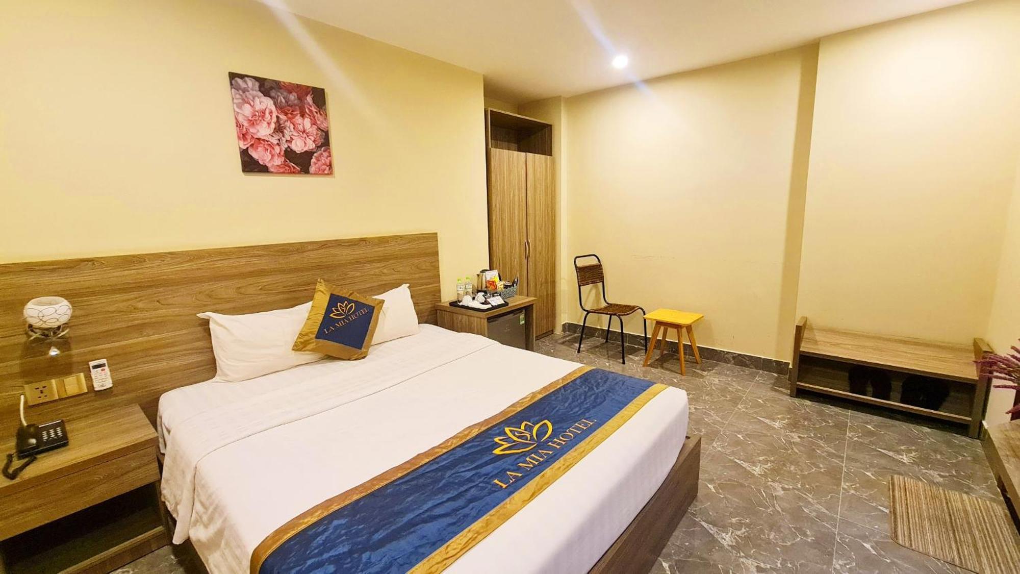 La Mia Lakeview Hotel Pleiku Exterior foto